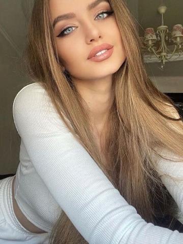 Злата Горячая Секретарша